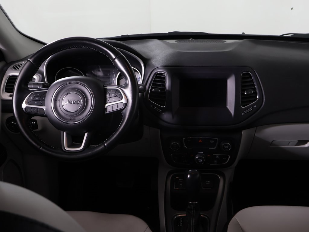 Used 2021 Jeep Compass Latitude image 27