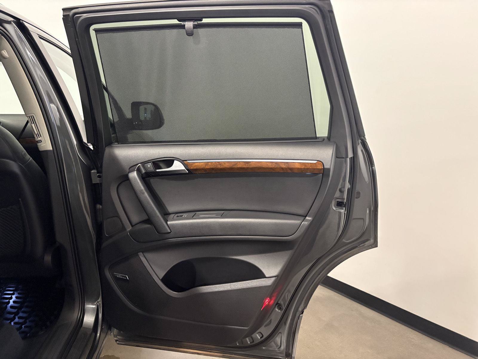 Used 2015 Audi Q7 TDI Premium Plus AWD/4WD image 35