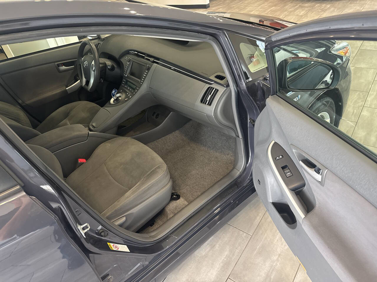 Used 2010 Toyota Prius Two FWD image 28
