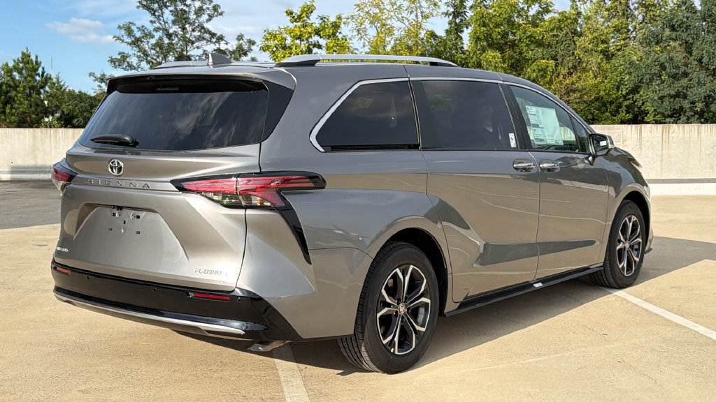 New 2026 Toyota Sienna Platinum AWD/4WD image 4