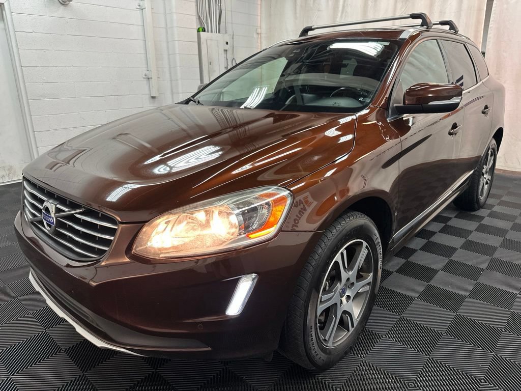 Used 2015 Volvo XC60 T6 AWD/4WD image 4