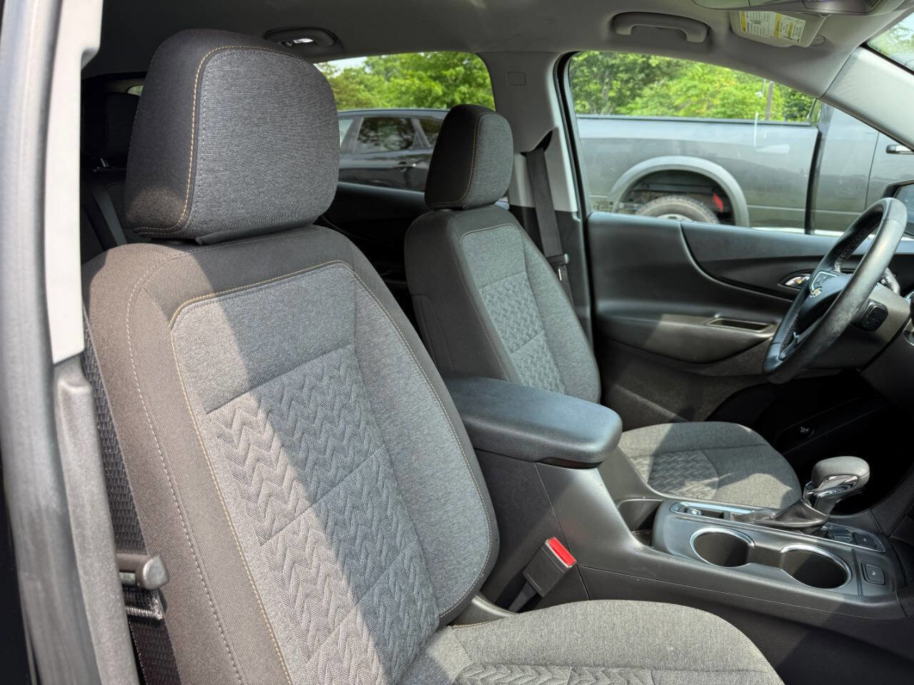 Used 2023 Chevrolet Equinox LT image 33