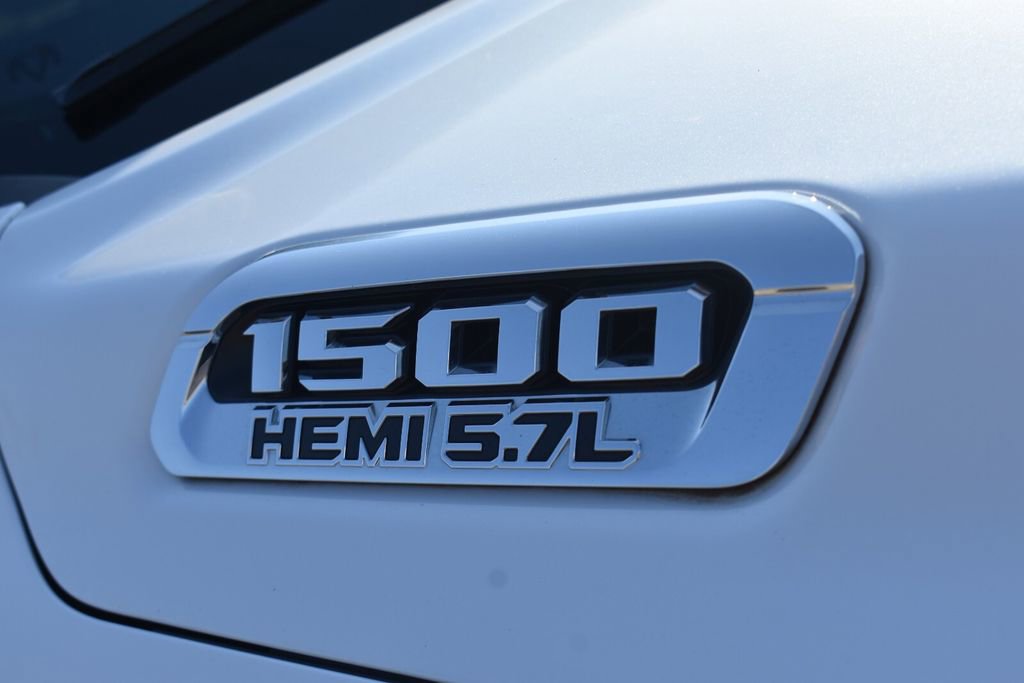 Used 2020 RAM 1500 Laramie AWD/4WD image 14