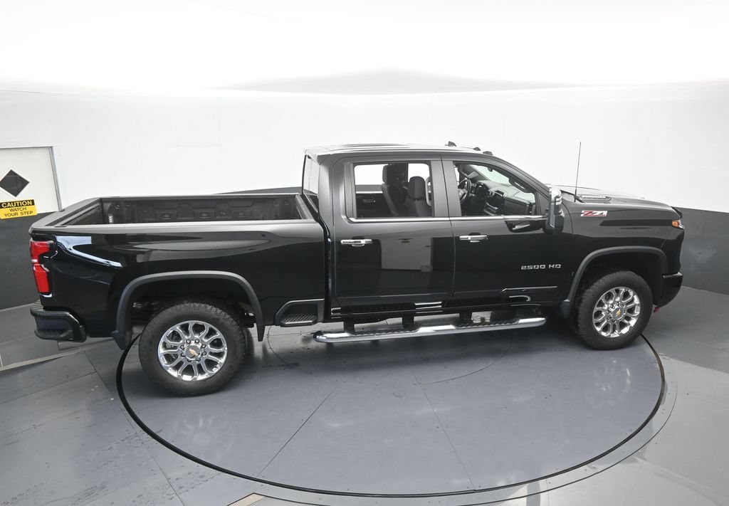 Used 2025 Chevrolet Silverado 2500 LT w/ Z71 Chrome Sport Edition AWD/4WD image 60