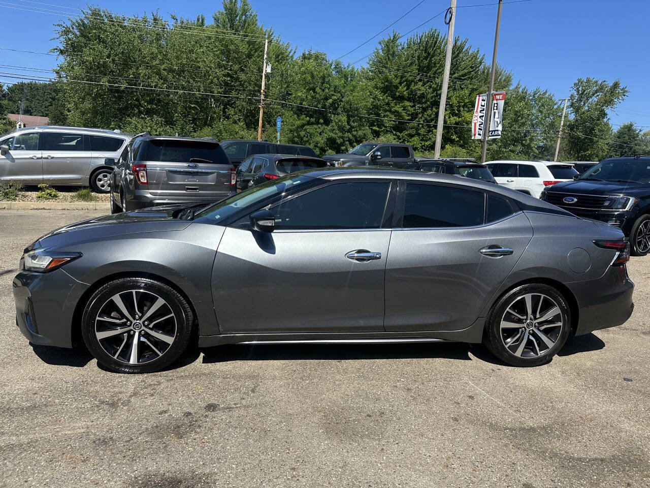 Used 2020 Nissan Maxima 3.5 SV w/ Floor Mat Group FWD image 3