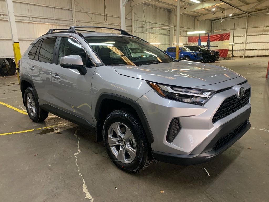 New 2025 Toyota RAV4 XLE image 7