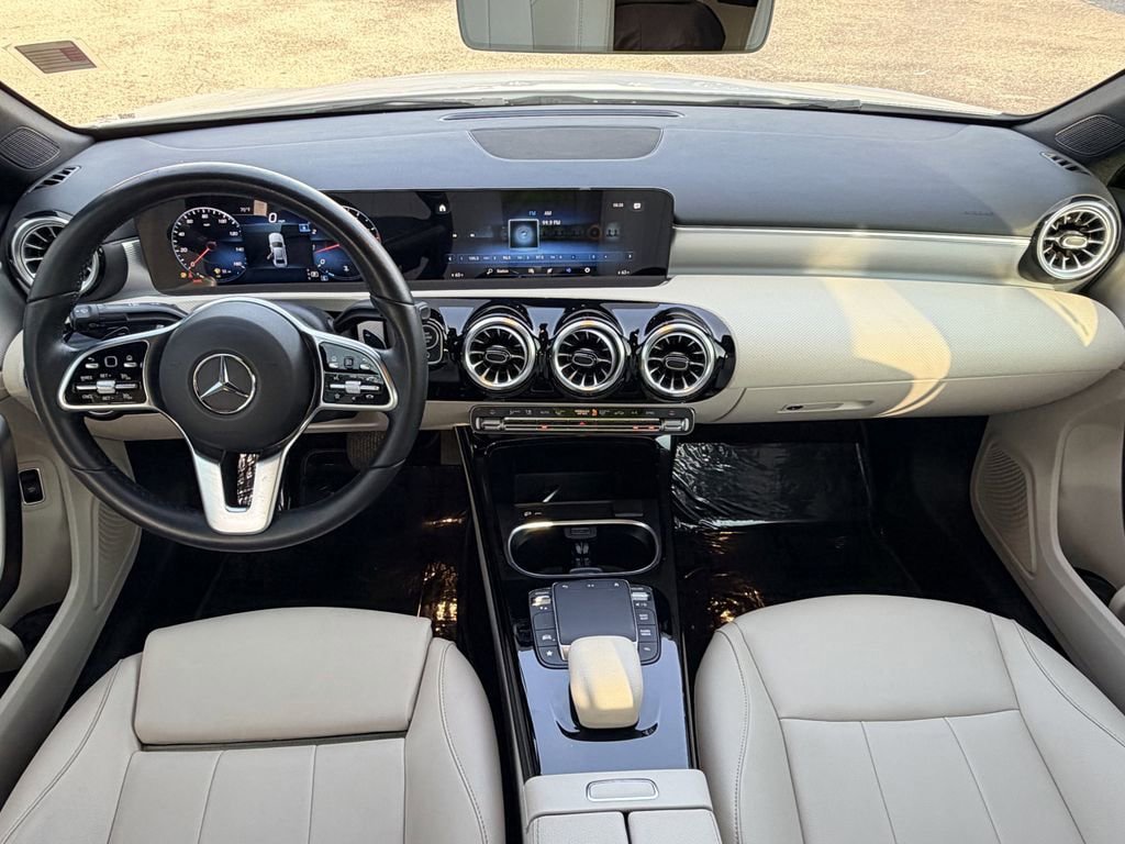 Used 2022 Mercedes-Benz A 220 image 13