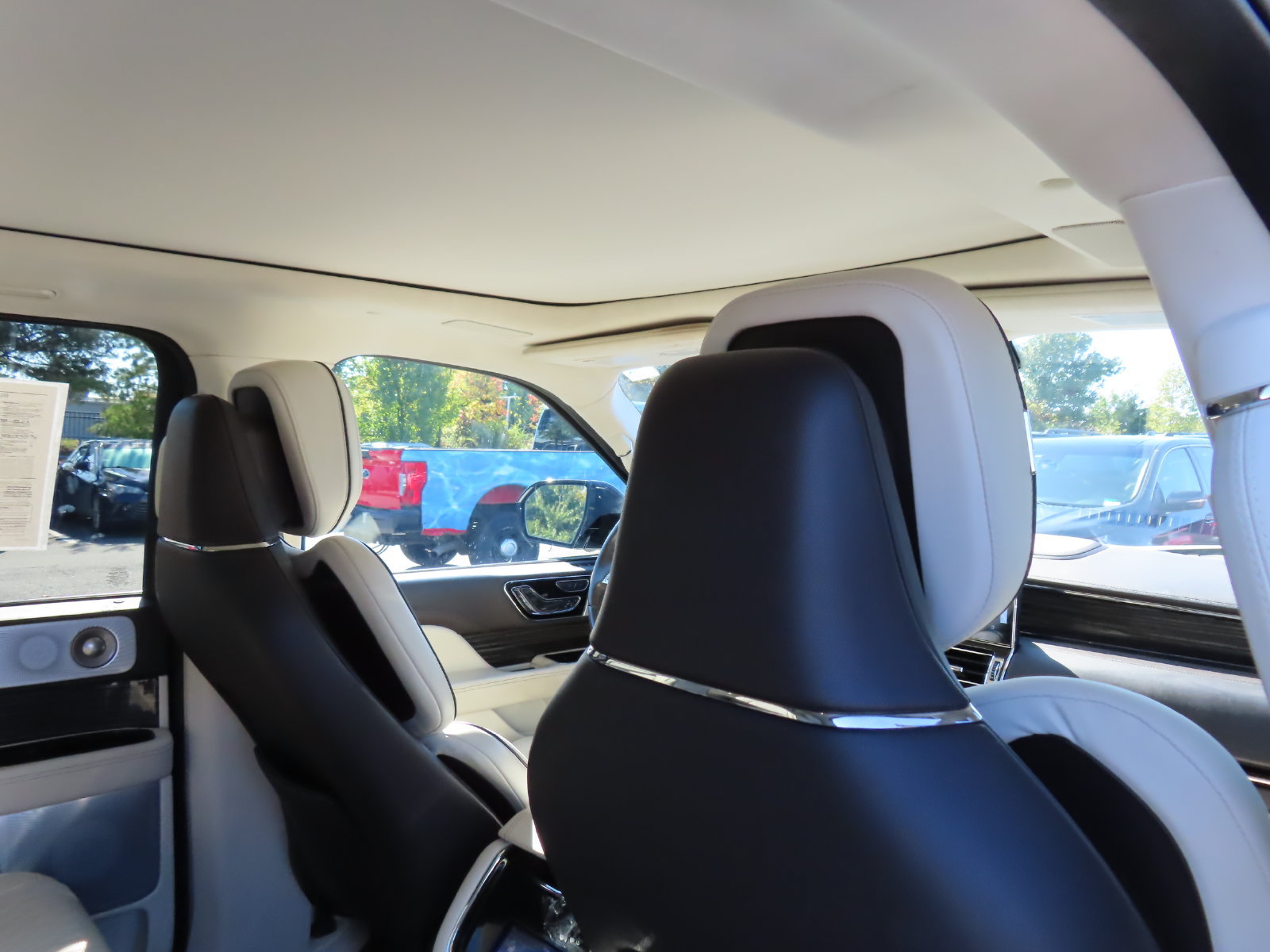 Used 2023 Lincoln Navigator Black Label AWD/4WD image 34