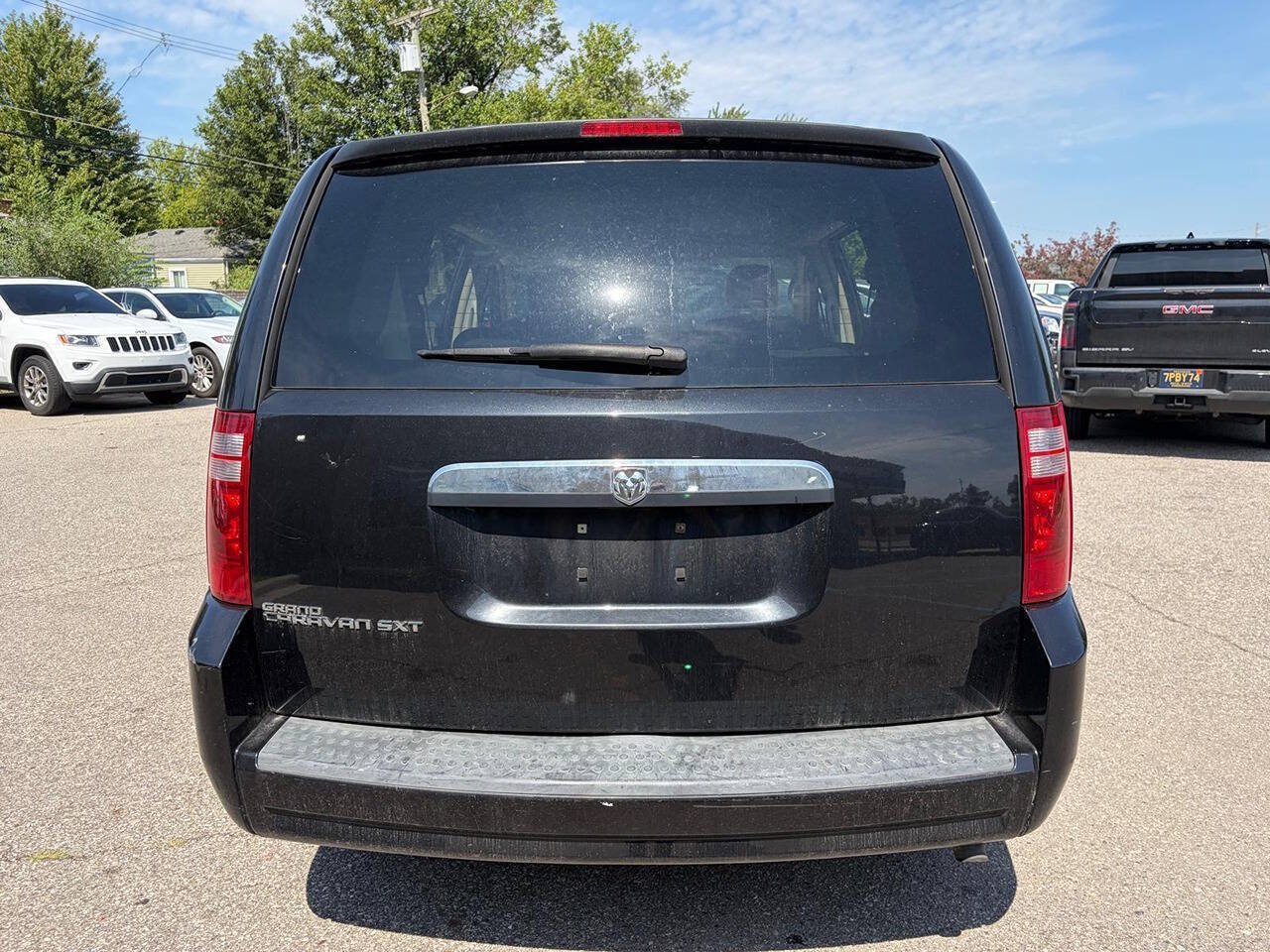 Used 2008 Dodge Grand Caravan SXT FWD image 6
