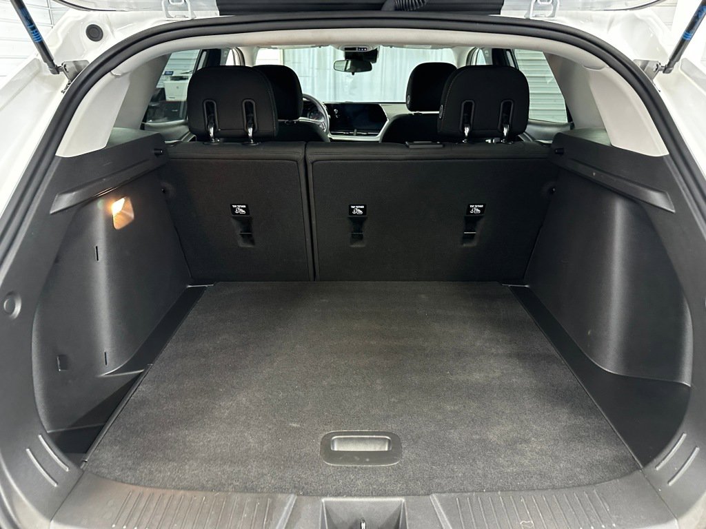 Certified 2024 Chevrolet Trax LS w/ Driver Confidence Package image 19