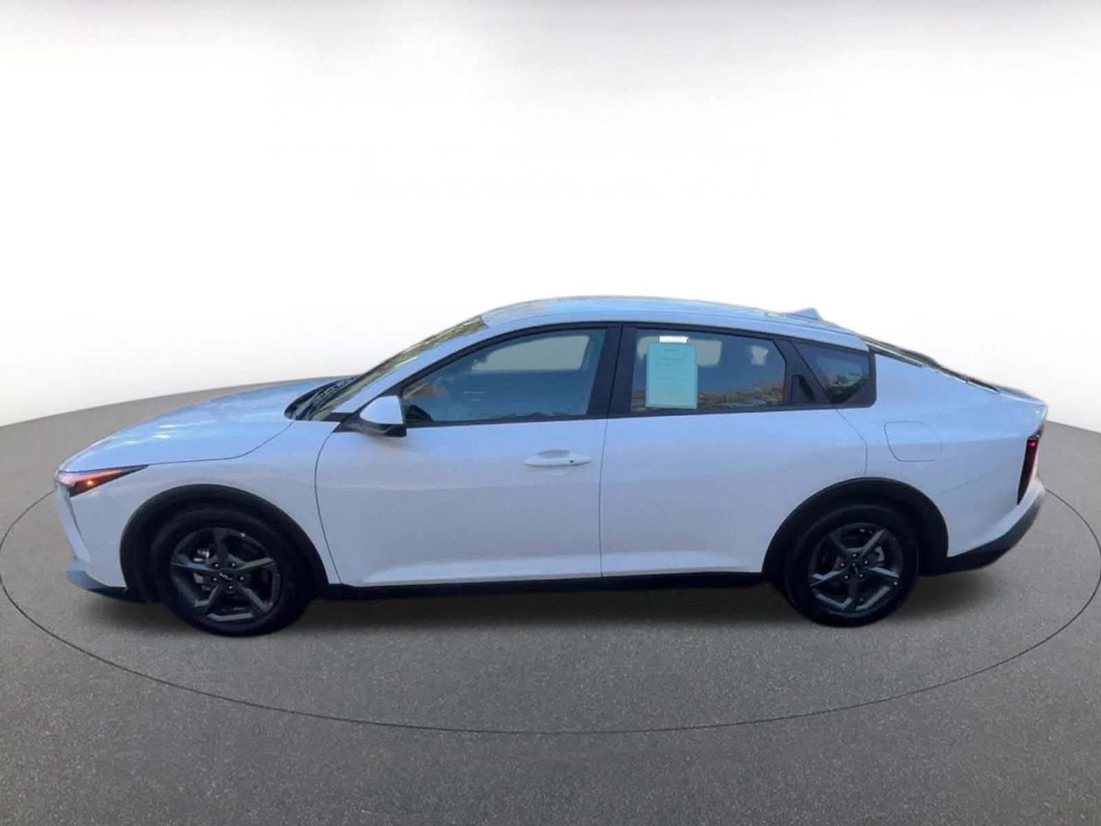 Used 2025 Kia K4 FWD image 8