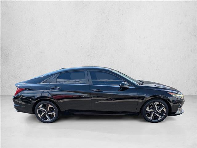 Used 2021 Hyundai Elantra Limited w/ Cargo Package image 4