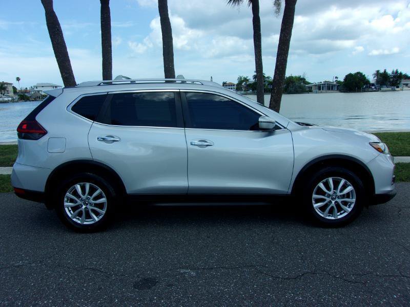 Used 2019 Nissan Rogue S w/ Special Edition Package FWD image 10