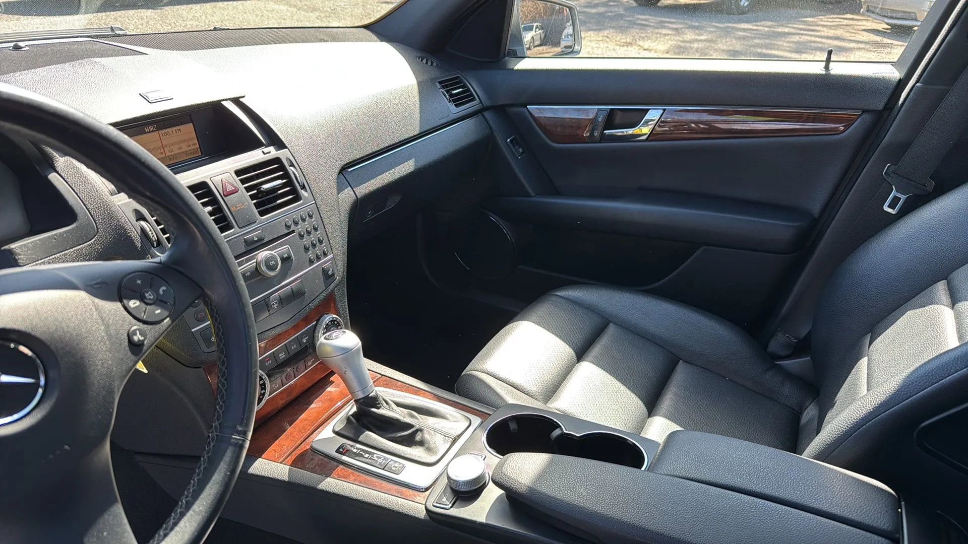 Used 2011 Mercedes-Benz C 300 4MATIC Sedan image 26