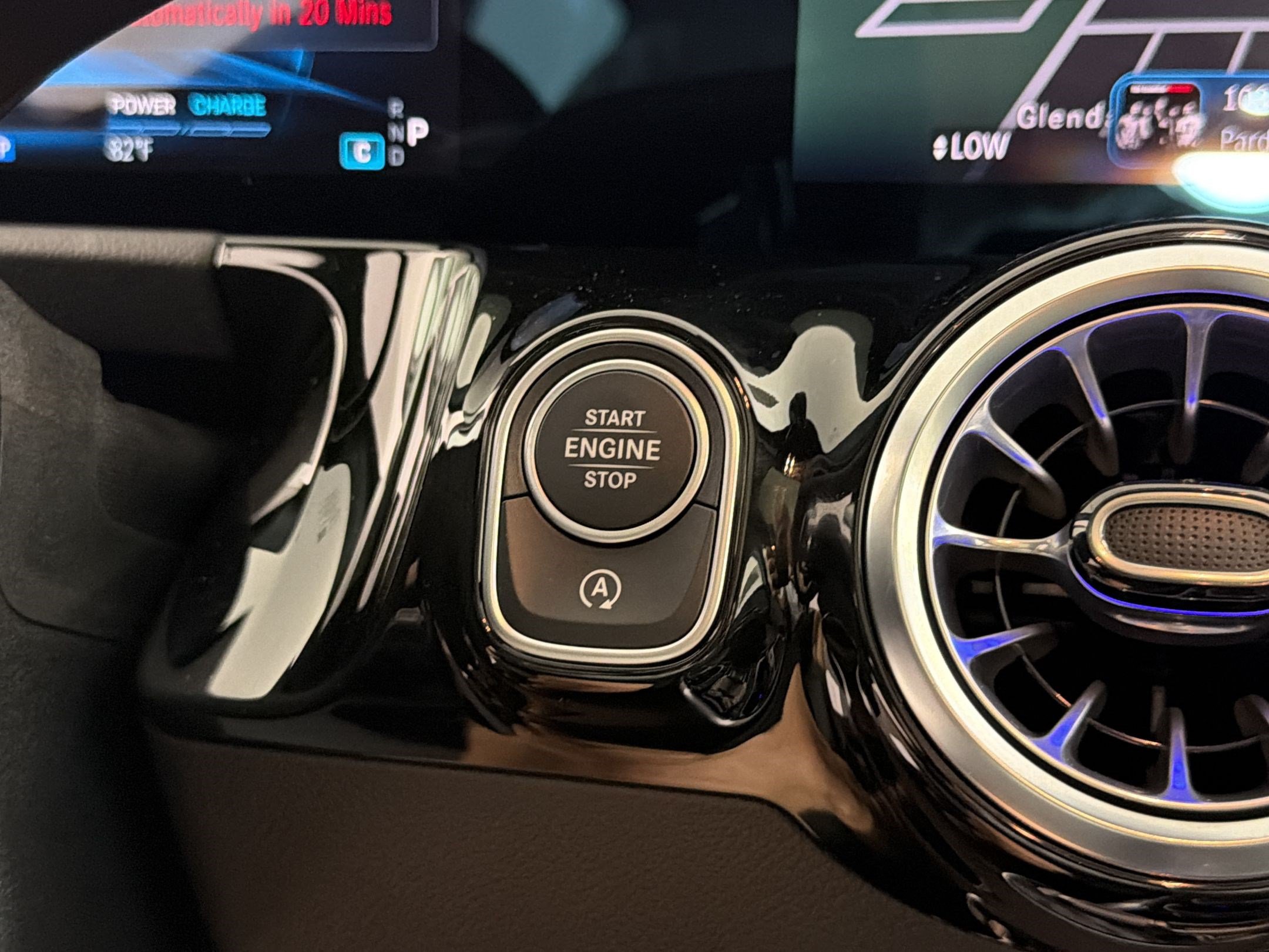New 2026 Mercedes-Benz GLA 35 AMG 4MATIC image 17
