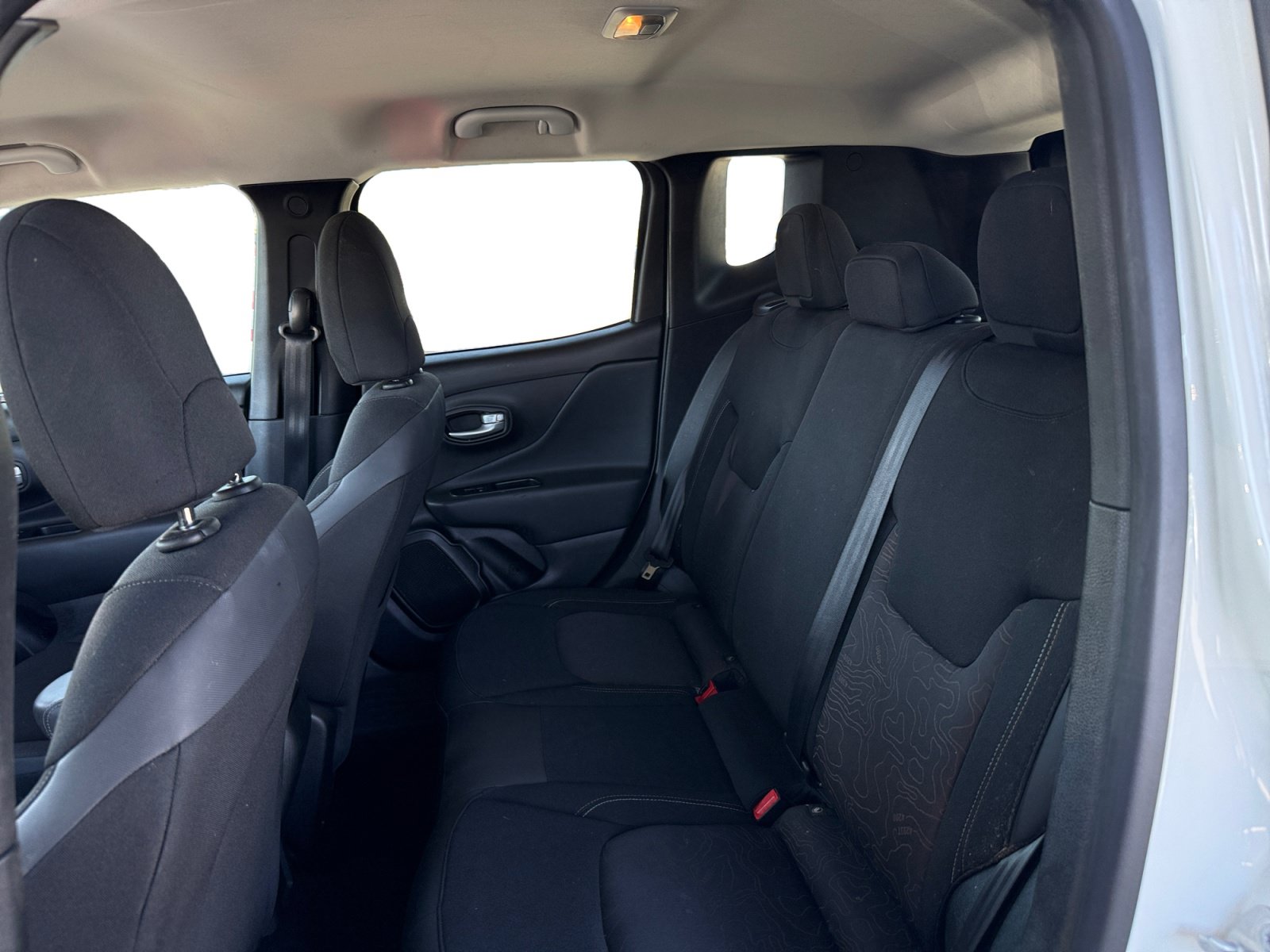 Used 2023 Jeep Renegade Latitude AWD/4WD image 11