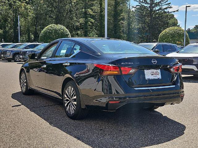 Certified 2023 Nissan Altima 2.5 SV FWD image 6