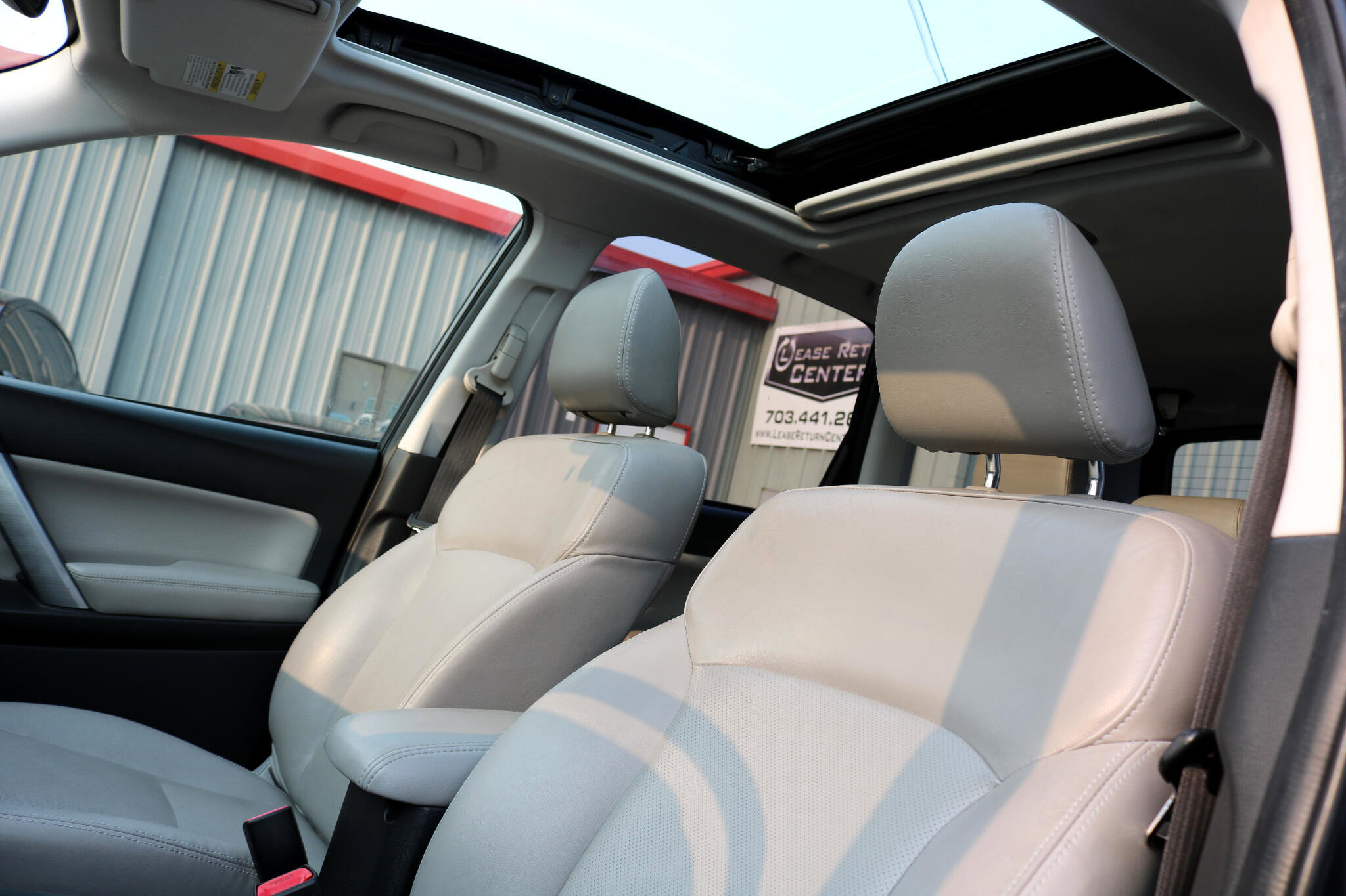 Used 2014 Subaru Forester 2.5i Limited image 14