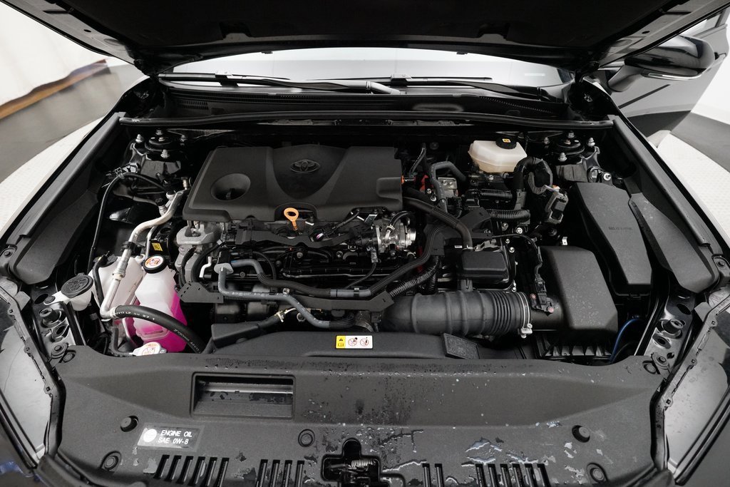 Used 2025 Toyota Camry LE image 3