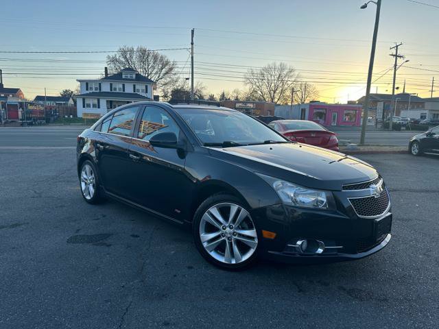 Used 2014 Chevrolet Cruze LTZ w/ Sun, Sound and Sport Package FWD image 2