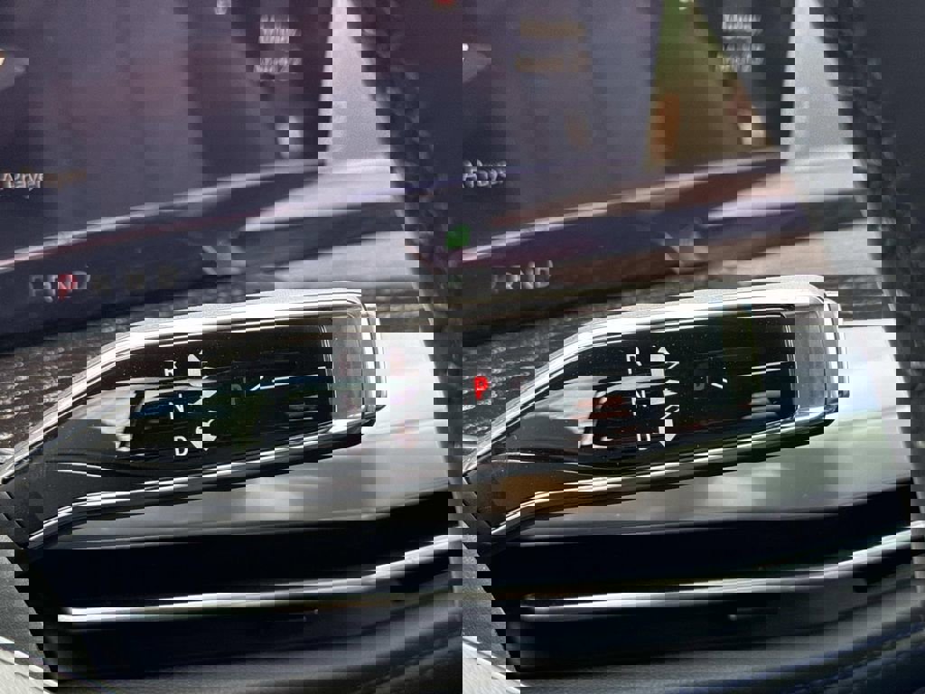 New 2026 Cadillac Escalade IQL Sport 1 w/ LPO, Floor Liner Package image 27