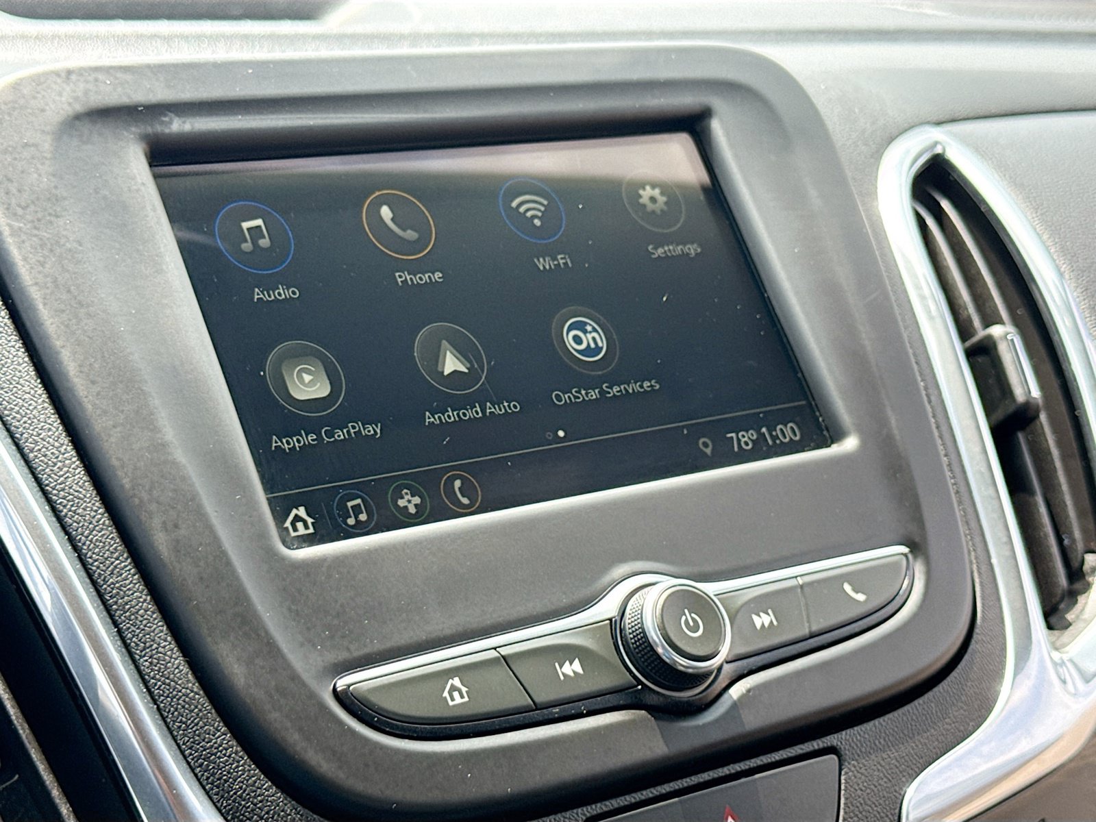 Used 2019 Chevrolet Equinox LT FWD image 10