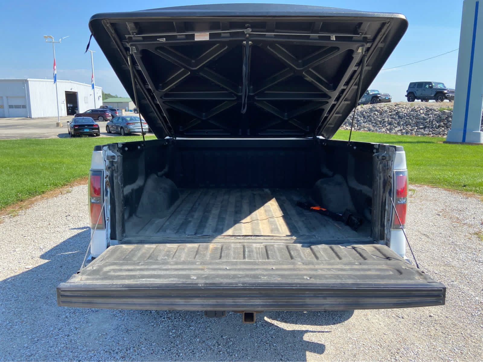 Used 2014 Ford F150 FX4 w/ FX Appearance Package AWD/4WD image 6