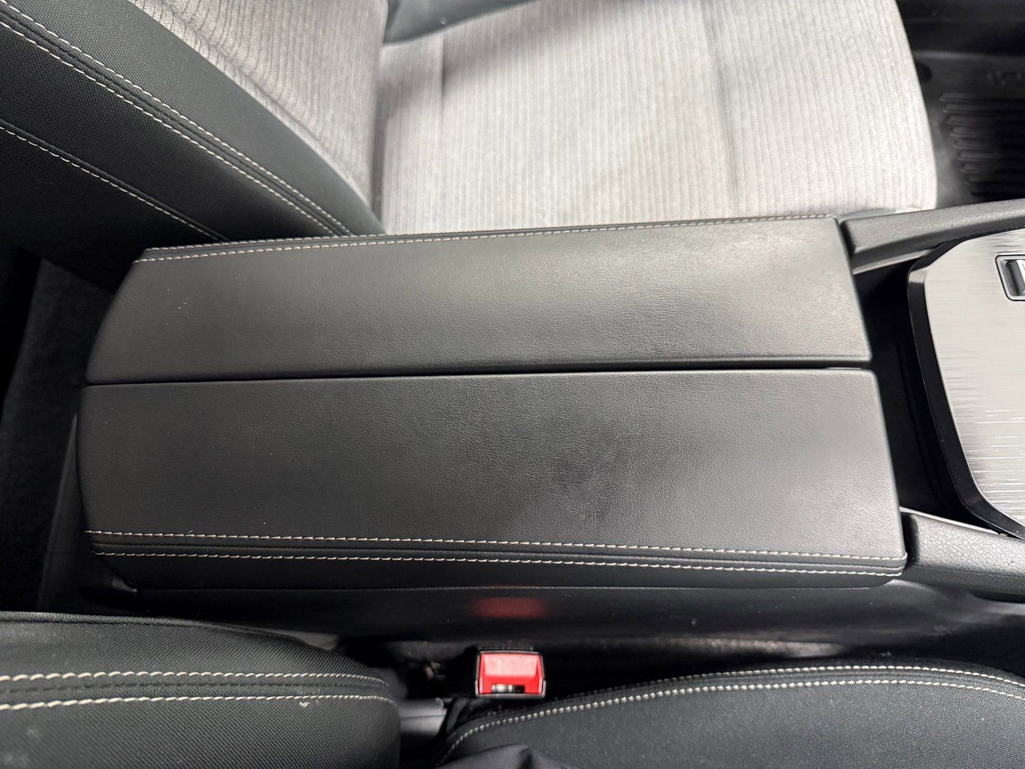 Used 2022 Nissan Rogue SV image 30