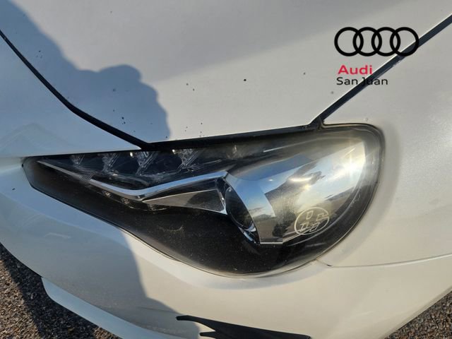 Used 2017 Toyota 86 RWD image 4