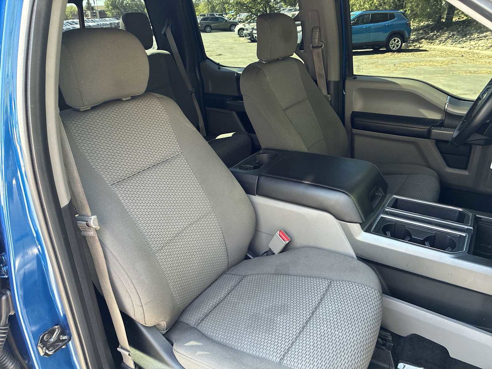 Used 2017 Ford F150 XLT w/ Equipment Group 302A Luxury AWD/4WD image 22