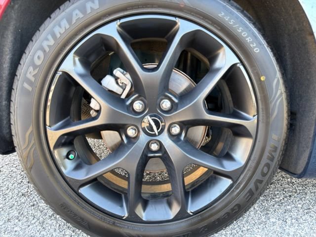 Used 2025 Chrysler Pacifica Limited FWD image 28