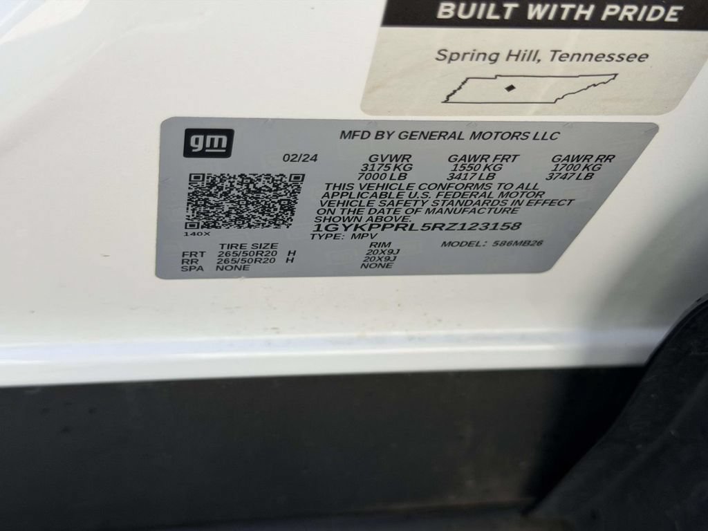 Used 2024 Cadillac Lyriq Luxury w/ LPO, Floor Liner Package AWD/4WD image 25