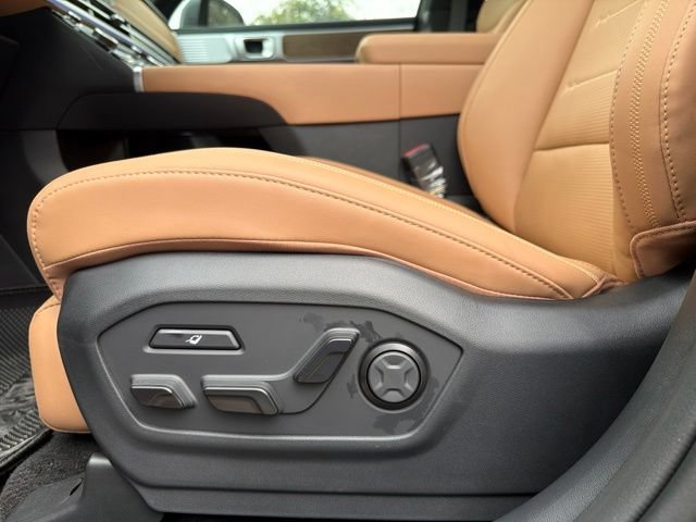 New 2026 Hyundai Santa Fe Calligraphy FWD image 38