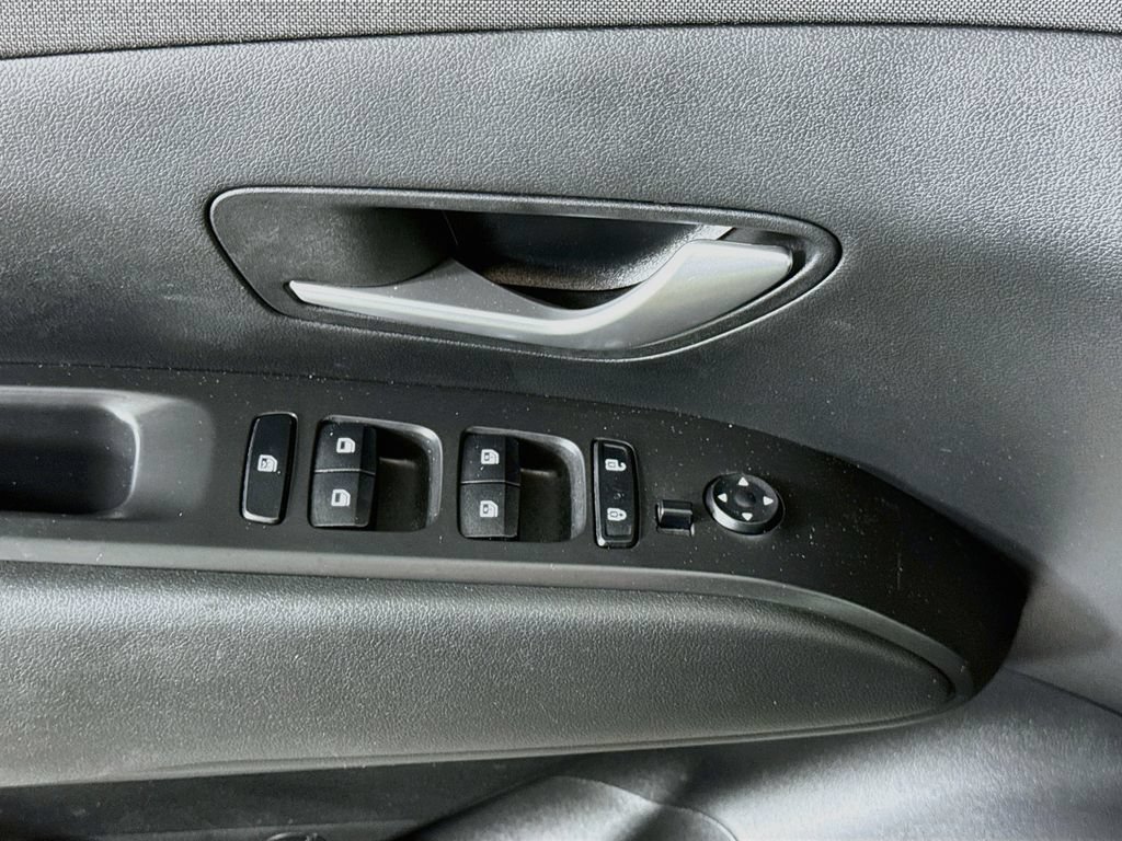 Certified 2024 Hyundai Tucson SEL w/ Convenience Package FWD image 25