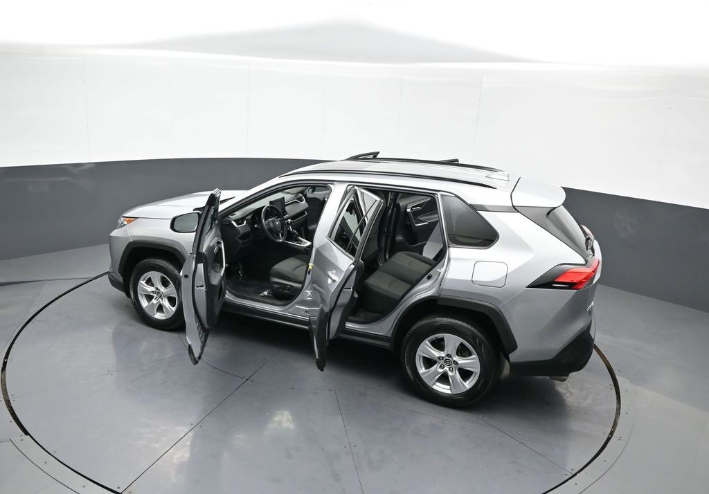 Used 2021 Toyota RAV4 XLE image 42