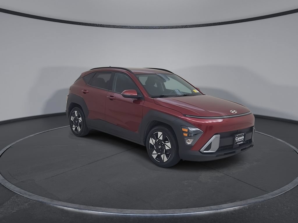 Used 2025 Hyundai Kona SEL FWD image 3