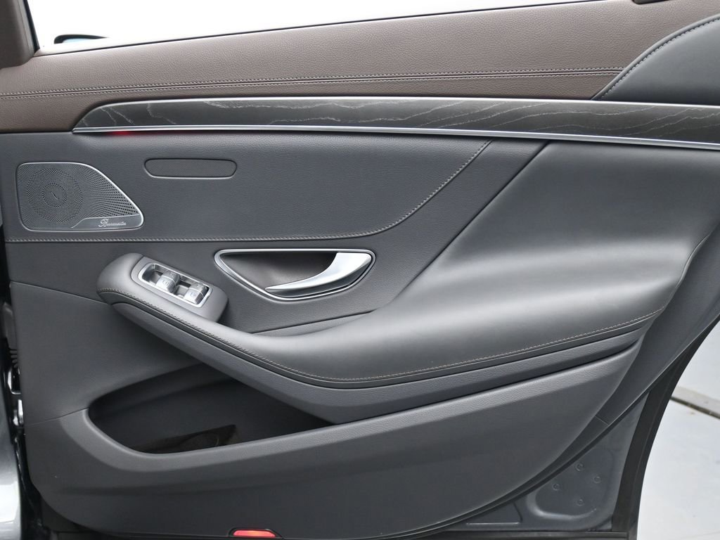 Used 2018 Mercedes-Benz S 560 S 560 w/ Premium Package image 21