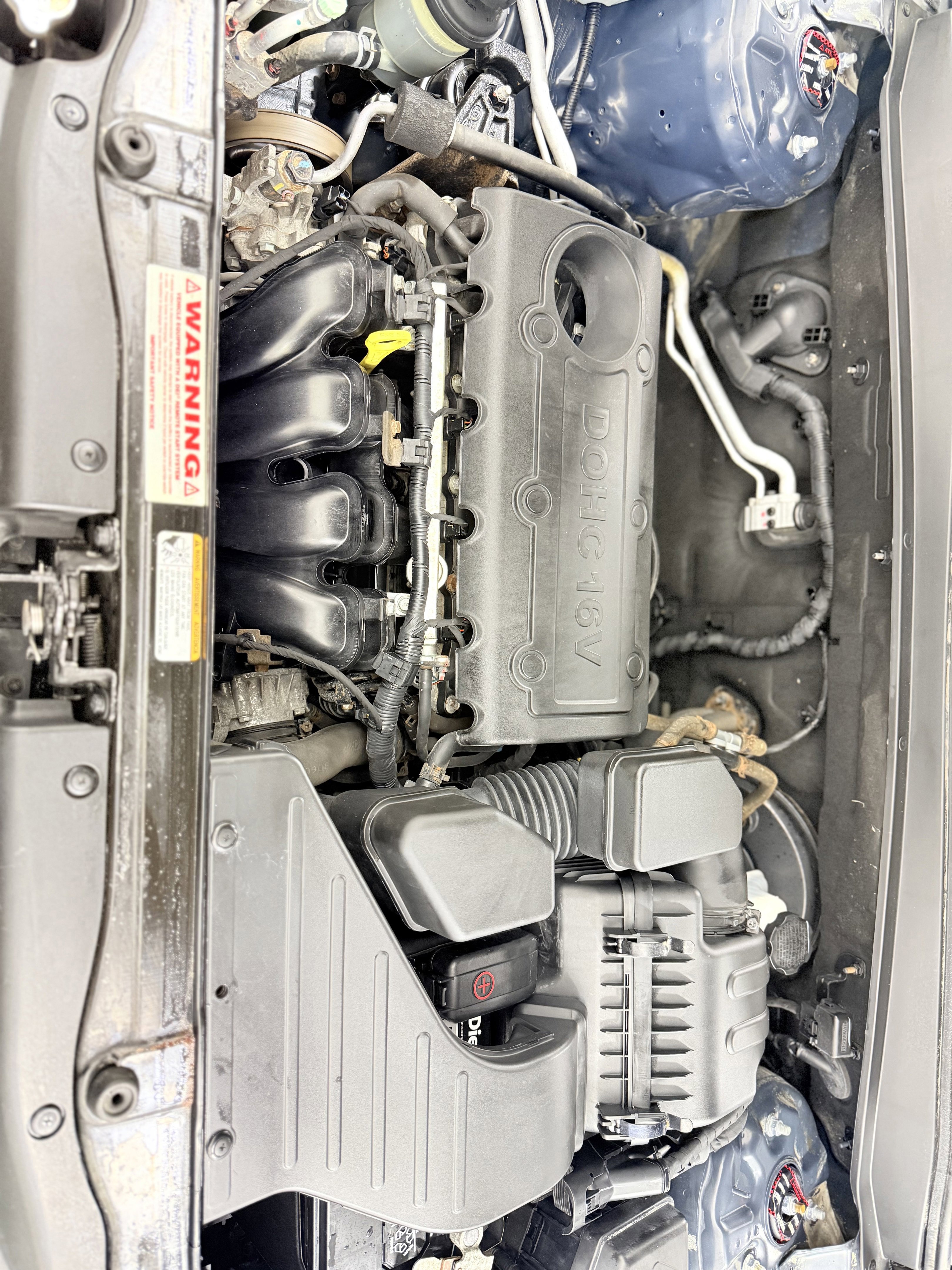 Used 2012 Hyundai Santa Fe GLS image 25