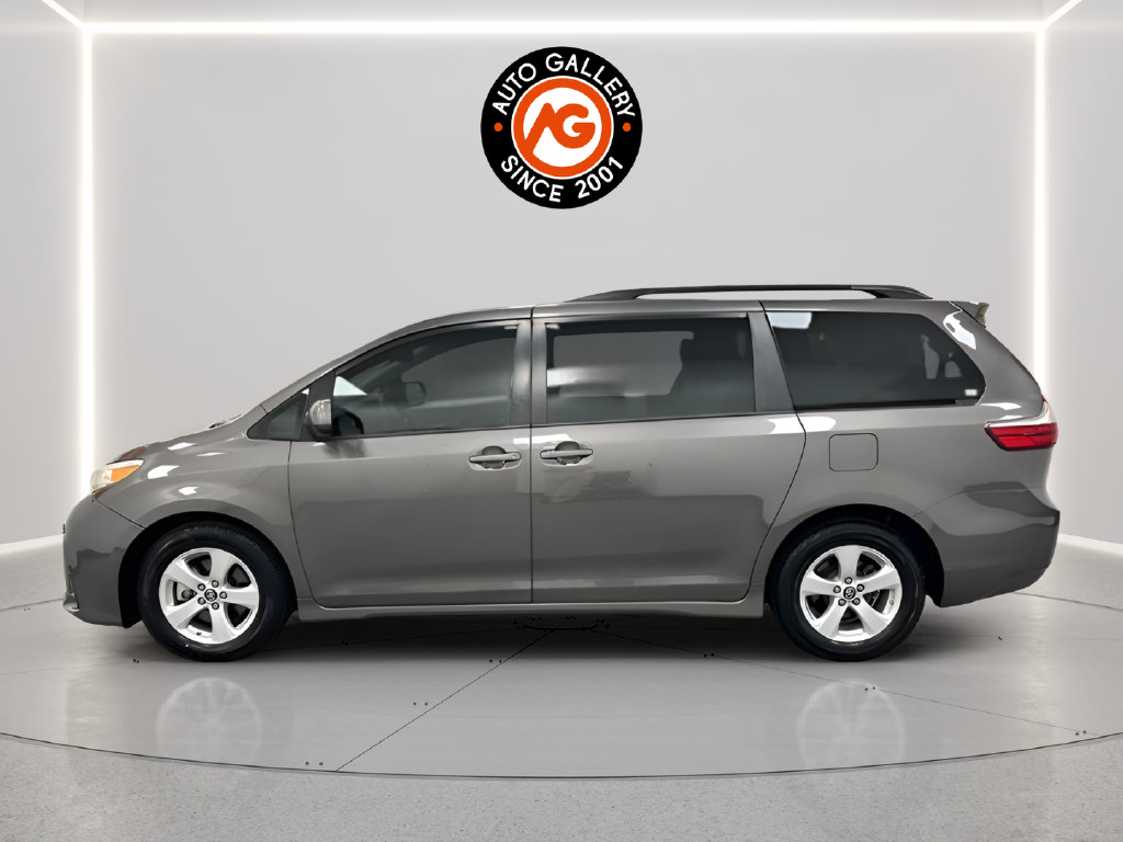 Used 2020 Toyota Sienna LE FWD image 8