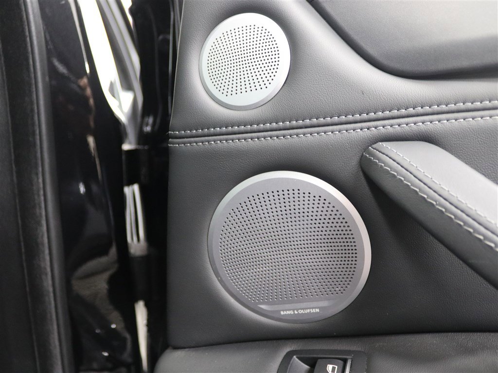 Used 2019 BMW X6 M w/ Executive Package image 21