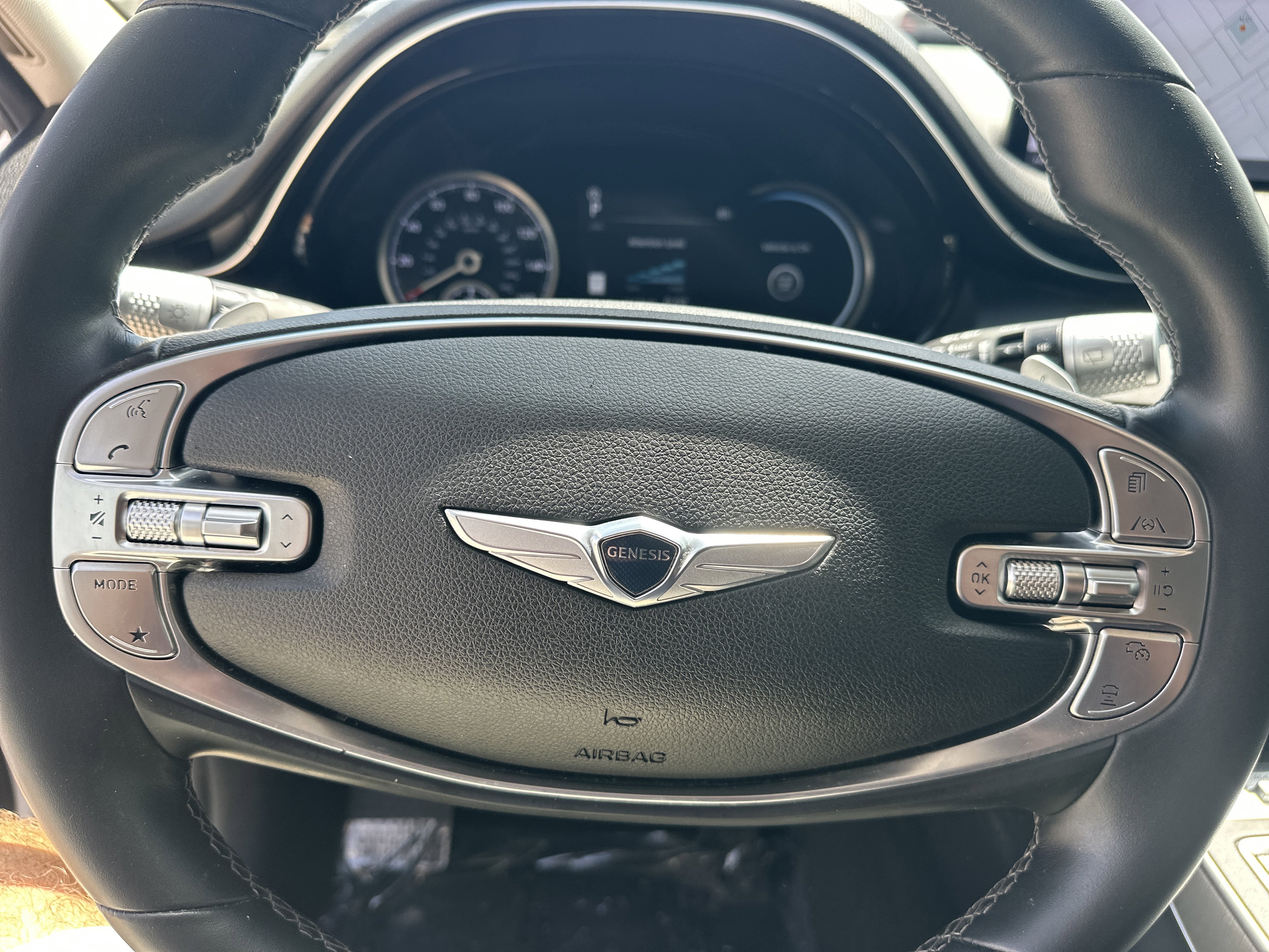 Certified 2023 Genesis GV70 2.5T w/ Select Package image 16