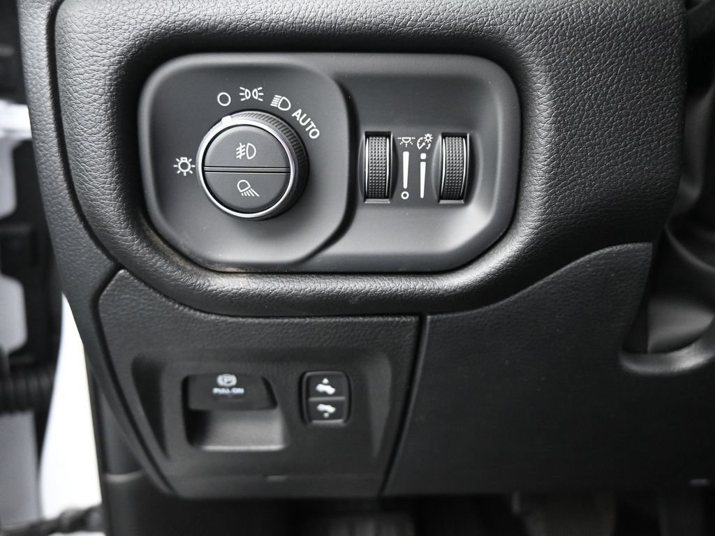 New 2026 RAM 1500 Big Horn AWD/4WD image 33