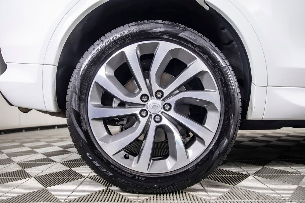 Used 2022 Land Rover Discovery Sport SE R-Dynamic image 44