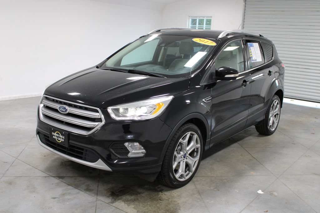Used 2017 Ford Escape Titanium w/ Equipment Group 301A FWD image 4