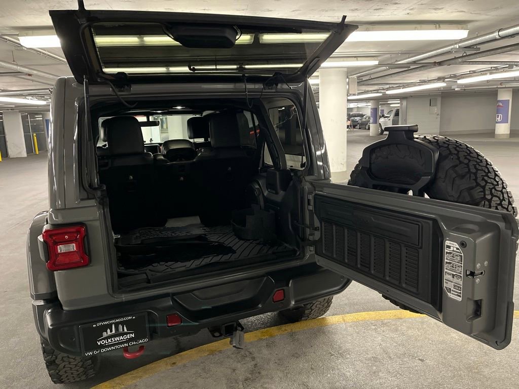 Used 2018 Jeep Wrangler Unlimited Rubicon w/ Dual Top Group image 32