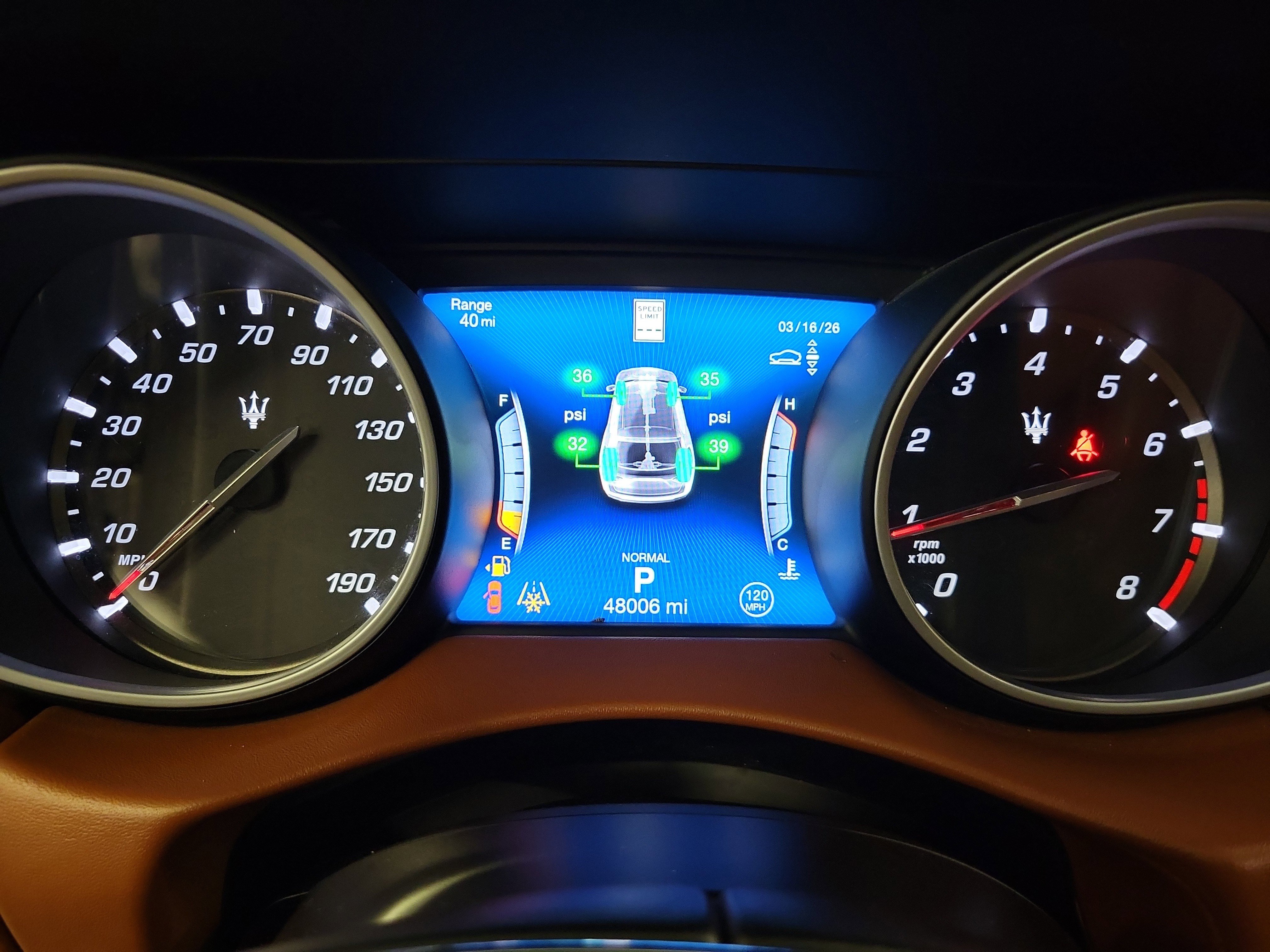 Used 2019 Maserati Levante GranLusso image 23