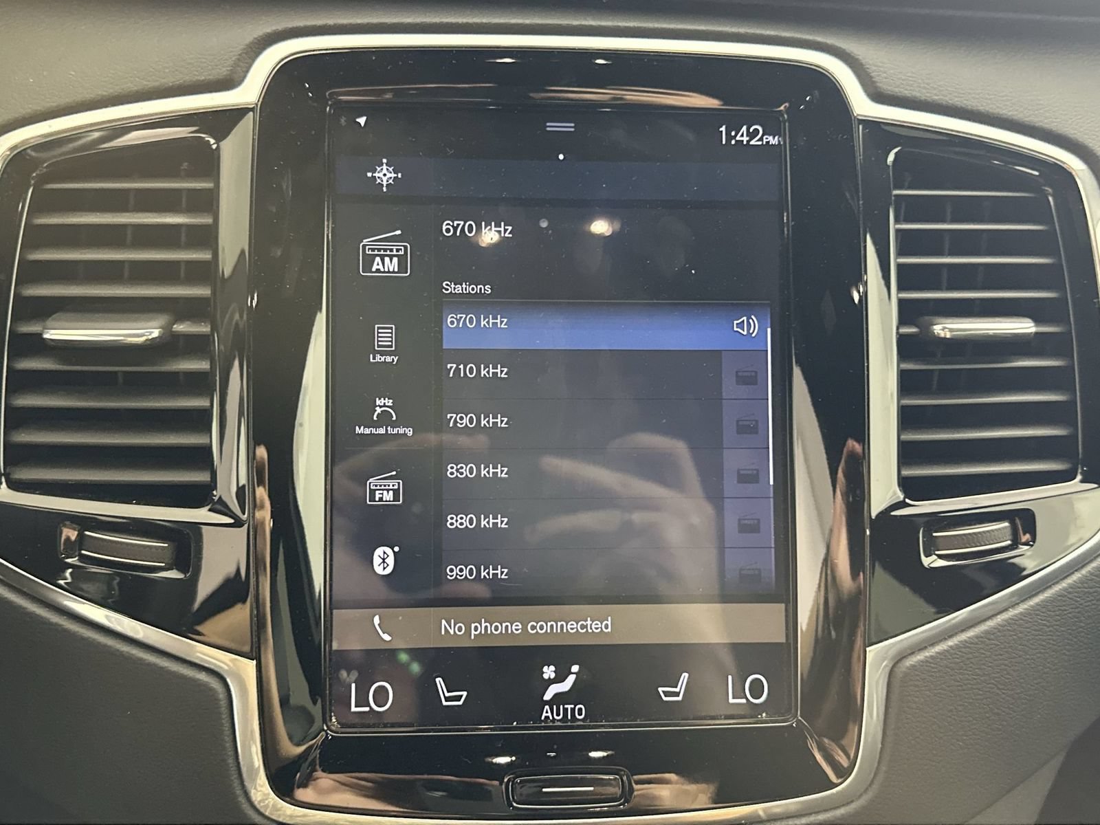 Used 2019 Volvo XC90 T6 R-Design w/ Advanced Package AWD/4WD image 16