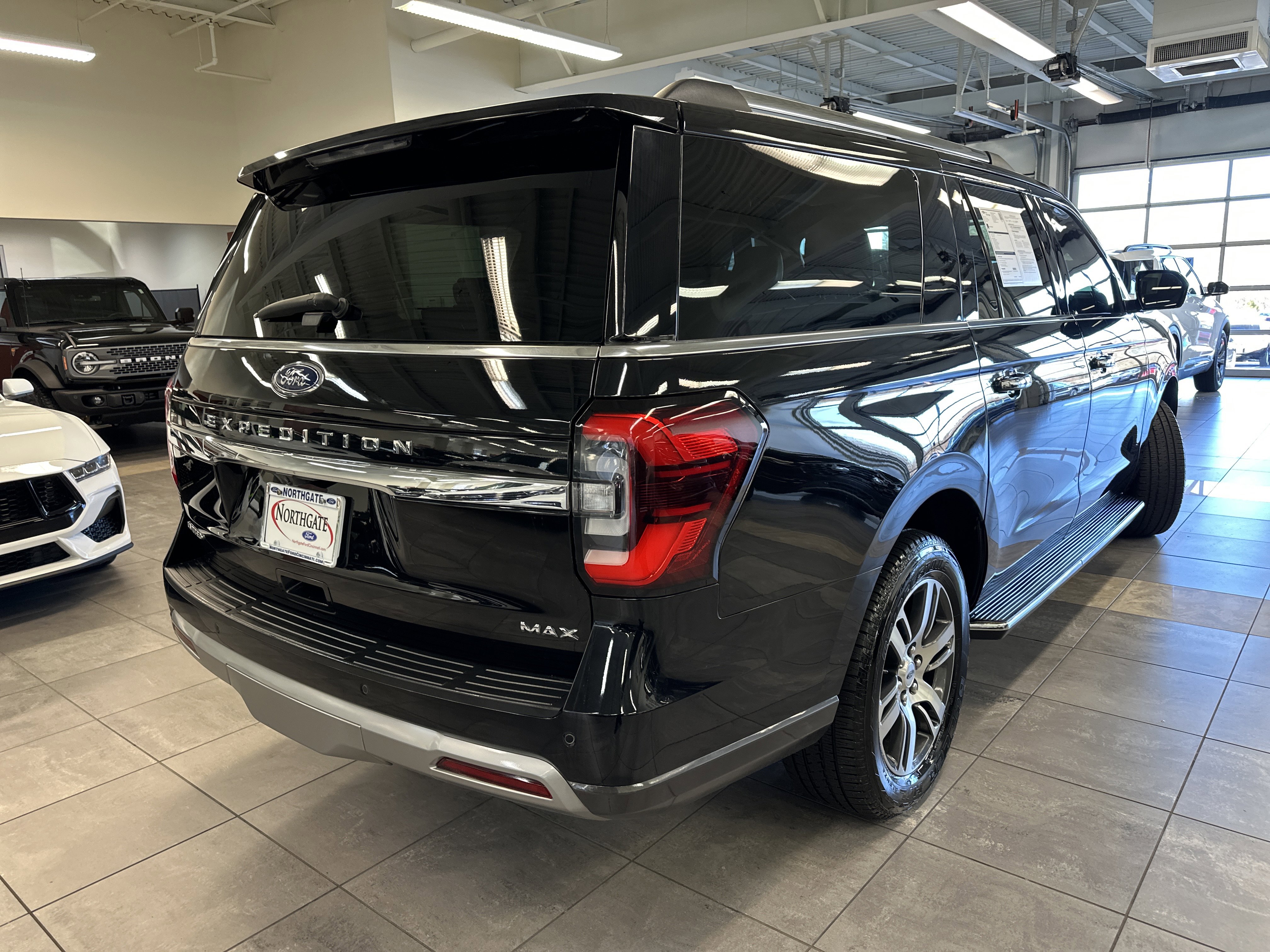 Certified 2022 Ford Expedition Max Limited image 15