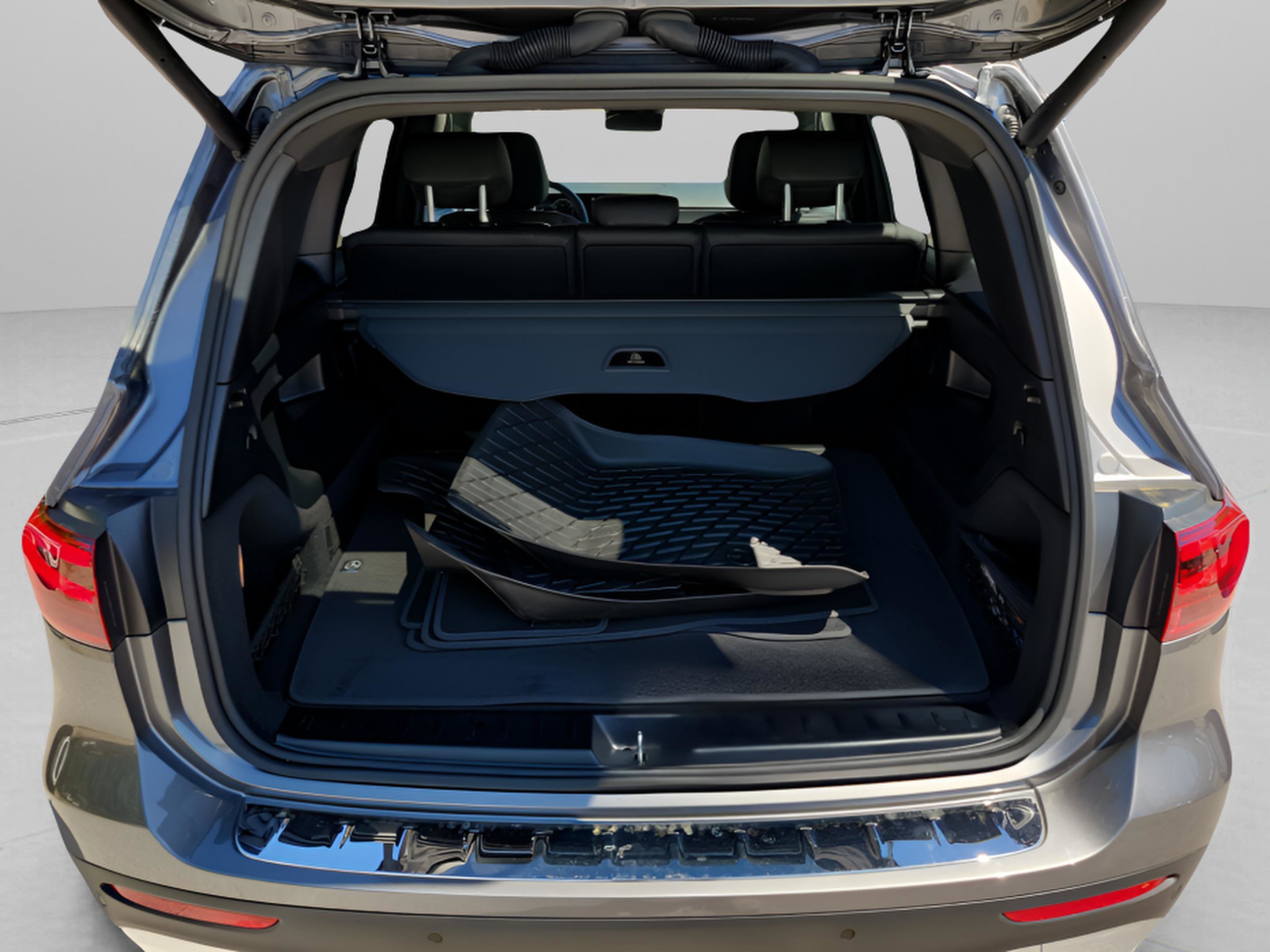 Certified 2026 Mercedes-Benz GLB 250 GLB 250 image 8