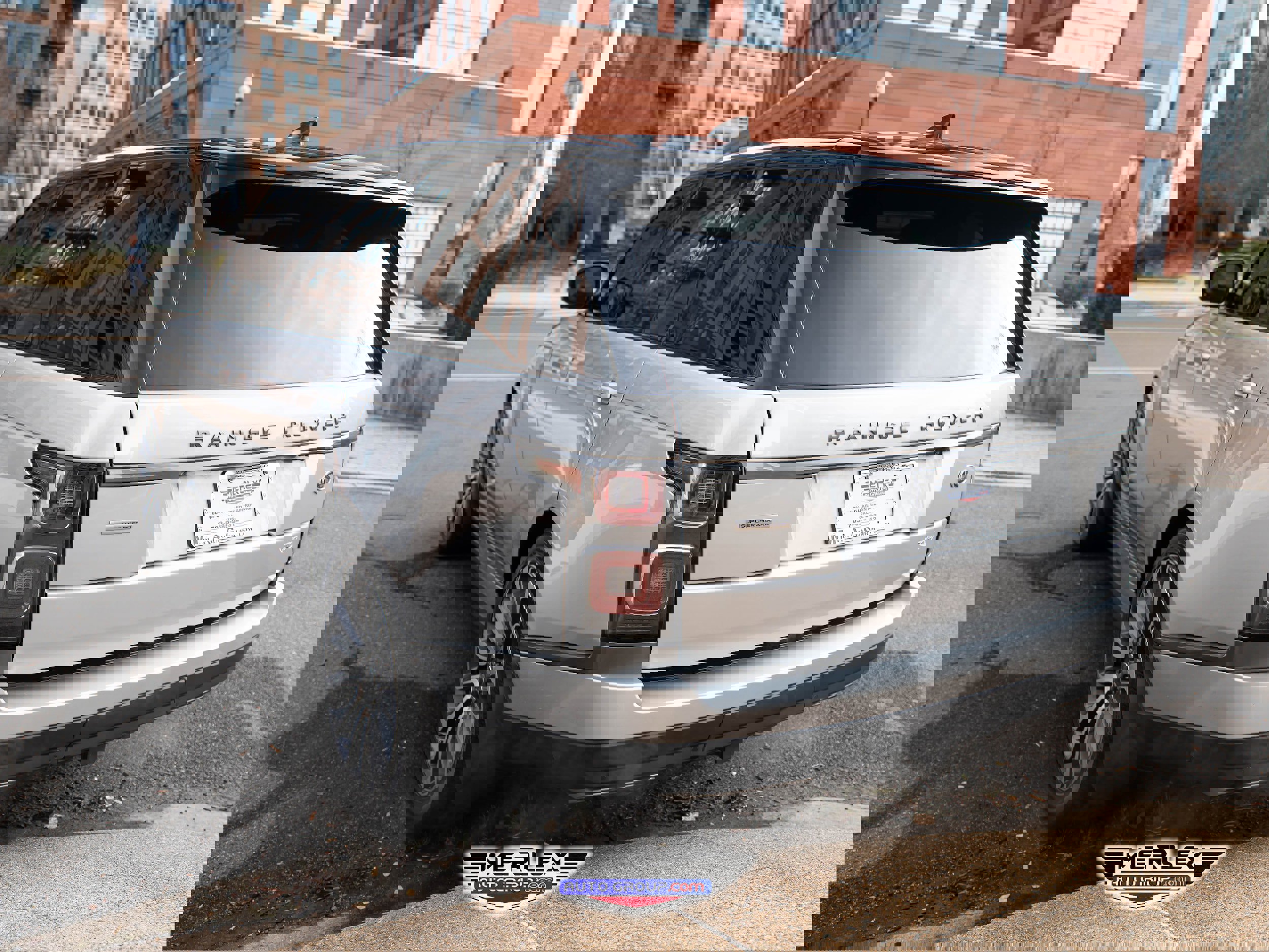 Used 2018 Land Rover Range Rover Long Wheelbase Supercharged image 5